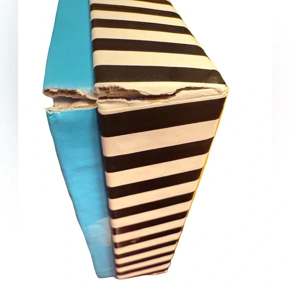 Marc Tetro NWT Adorable Yellow with Black Dachshund 3/4 Zip Around Wallet (P106) - Picture 6 of 7